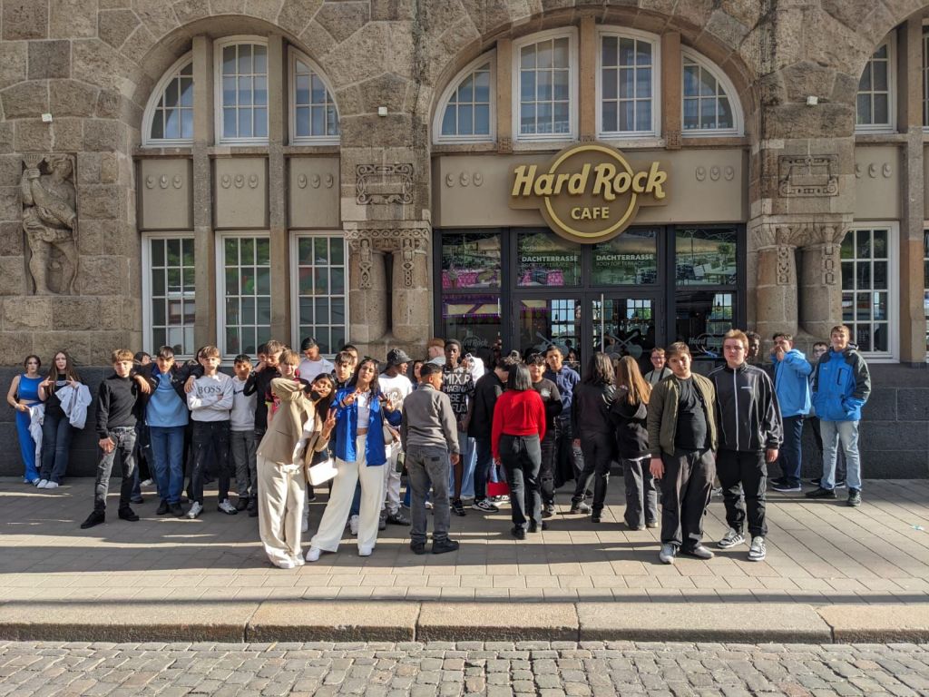„„Moin Hamburg!“ – Die                       8. Klassen auf großer&nbsp;Fahrt