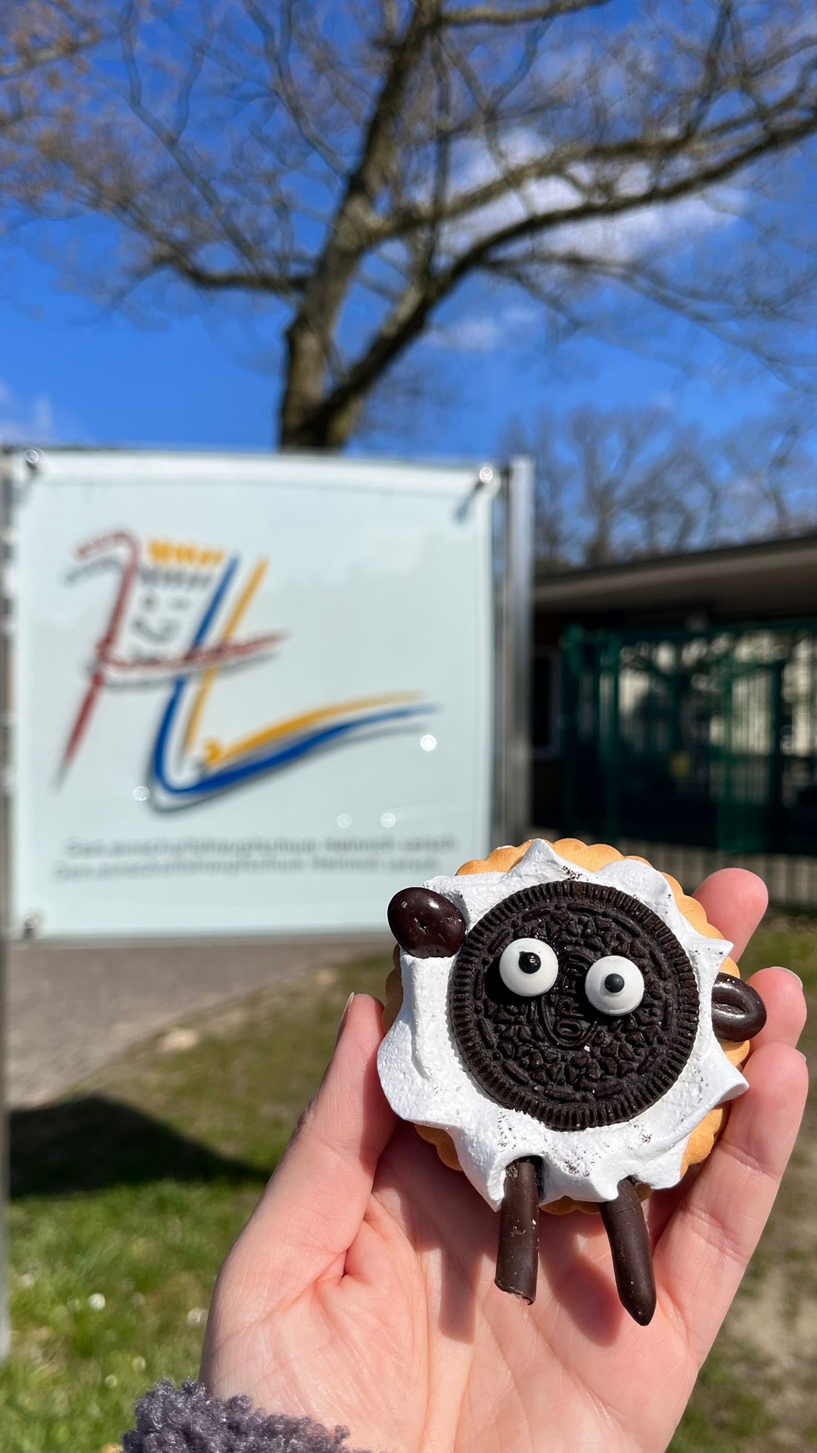 ,,Ostergrüße mit einem fröhlichen Mäh!´´